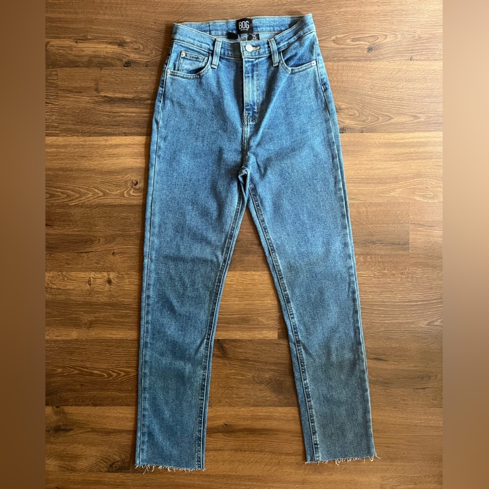 BDG Urban Outfitters Girlfriend High Rise Jeans – Size 25 | Frayed Hem | Vintage